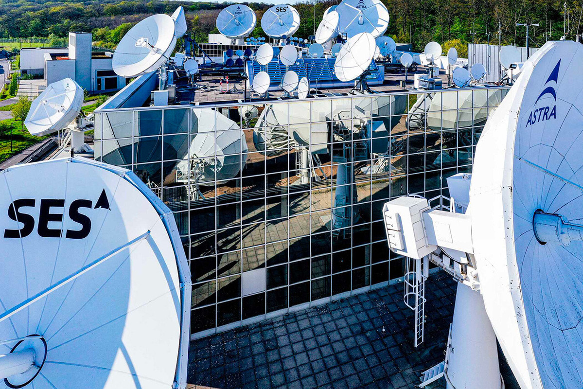 ses renforce son pari sur la connexion des mobiles par satel