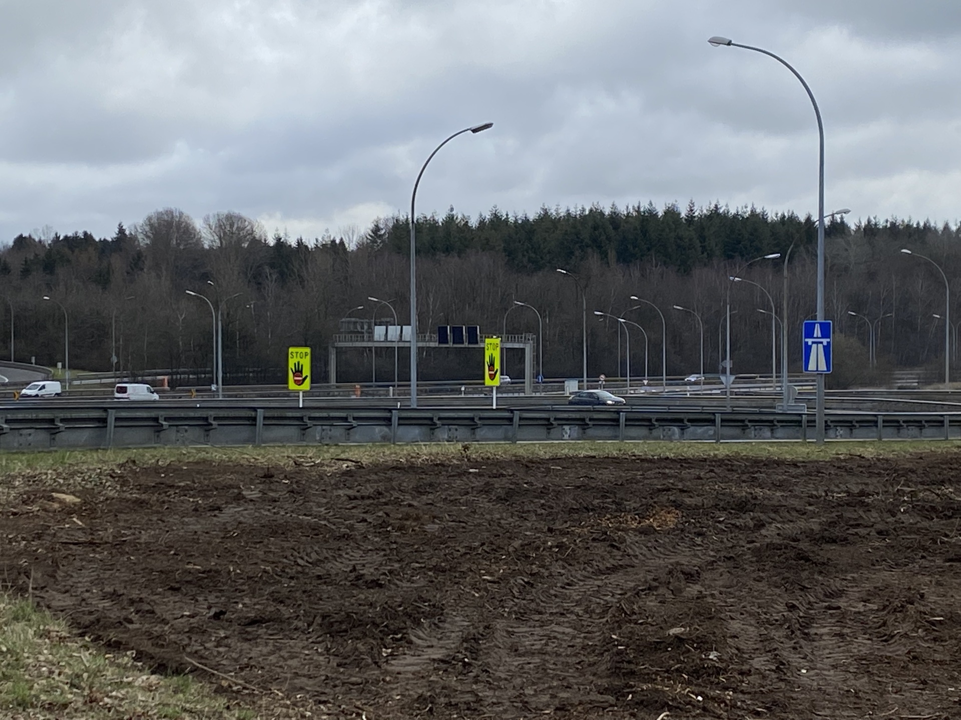 a1 fermee braderie le week end s annonce charge a luxembourg